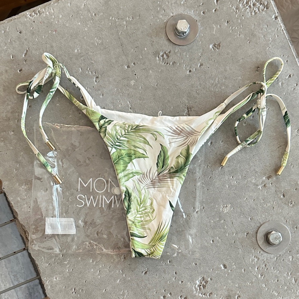 Monday Swimwear Palma Bikini Bottom M